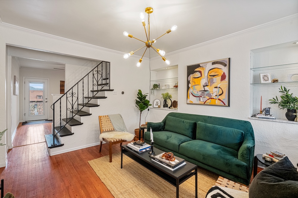 4613 Carlton Street 4